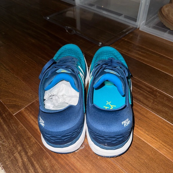 New Balance 860s (New) - Picture 3 of 5